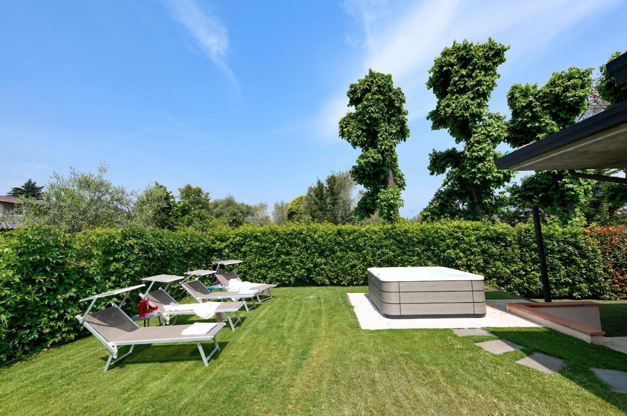 Villa Giulia Manerba del Garda Exterior photo